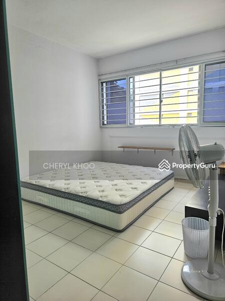 Prop-GPT: HDB Flat: D19  688 Hougang Street 61