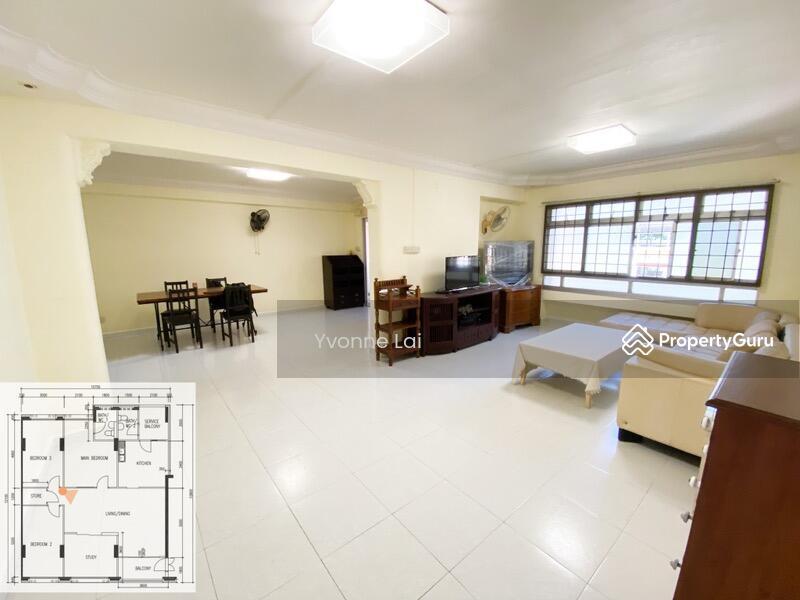 Prop-GPT: HDB Flat: D18  842F Tampines Street 82