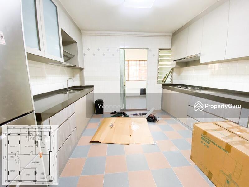 HDB Flat for Rent, 842F Tampines Street 82, SGD 4,500 | 99-year lease