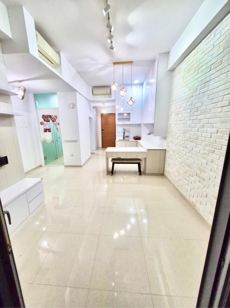 Prop-GPT: Condominium: D25  WOODHAVEN