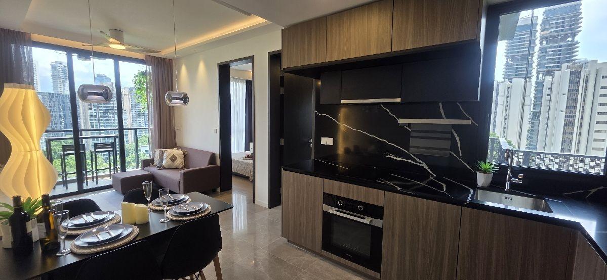 Irwell Hill Residences Condominium For Rent, $5,500, 2 Bed 1 Bath 624 sqft $8.81 psf