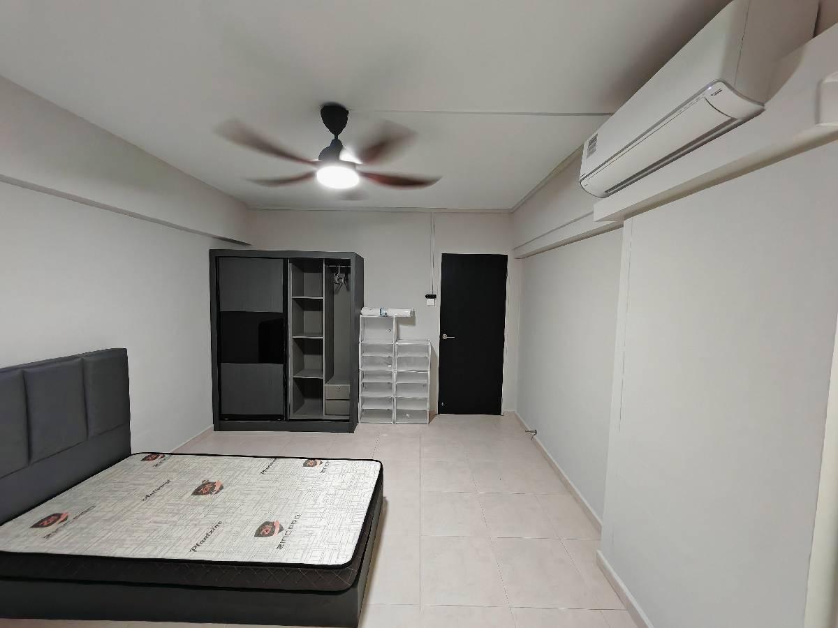 HDB Apartment for Rent, 101 Bukit Batok West Avenue 6 HDB Apartment Room Rental, $1,300, 1 Bed 1 Bath 215 sqft $6.05 psf, SGD 1,300 | 99-year Leasehold