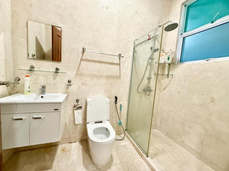 JALAN BATALONG Corner Terrace Room Rental, $1,200, 1 Bed 1 Bath 100 sqft $12.00 psf