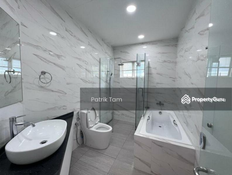 Prop-GPT: Condominium - Cluster House: D11  The Compass At Chancery