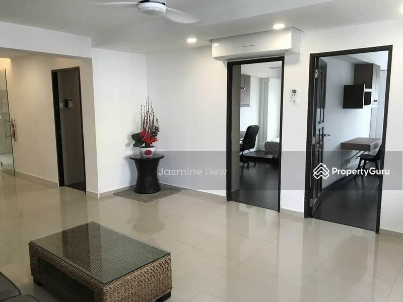 Prop-GPT: HDB Flat: D18  486B Tampines Avenue 9