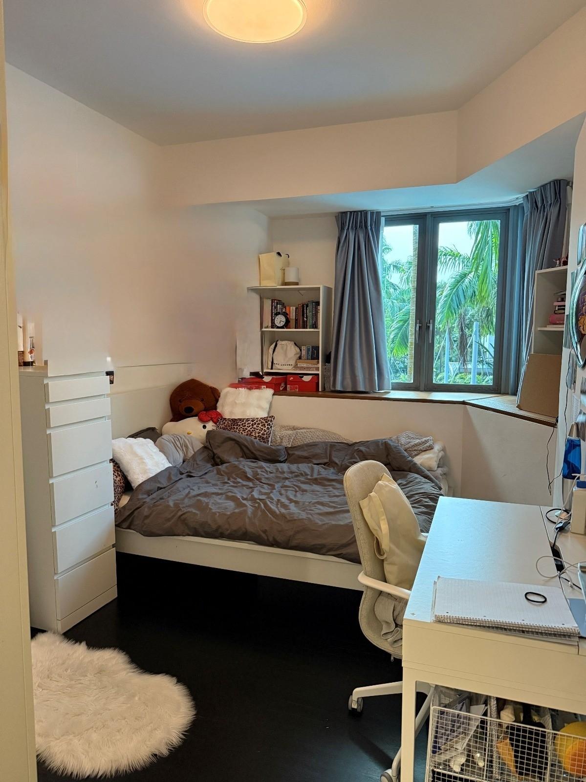 Condominium for Rent, The Madeira Condominium For Rent, $4,900, 3 Bed 3 Bath 1,378 sqft $3.56 psf, SGD 4,900 | 99-year Leasehold