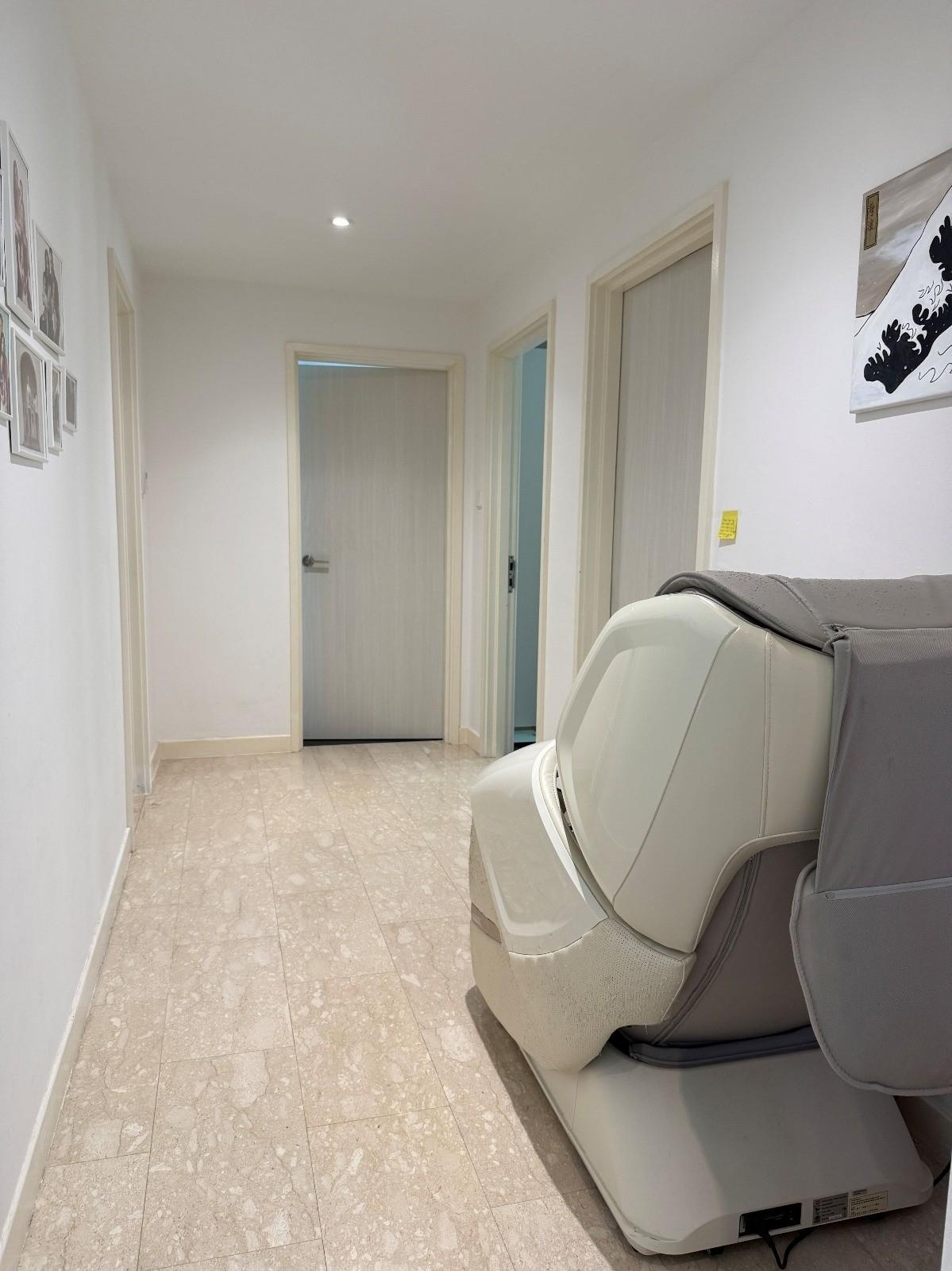 Condominium for Rent, The Madeira Condominium For Rent, $4,900, 3 Bed 3 Bath 1,378 sqft $3.56 psf, SGD 4,900 | 99-year Leasehold