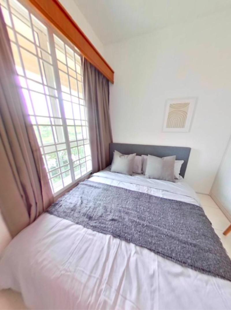 Prop-GPT: Apartment: D18  Melville Park