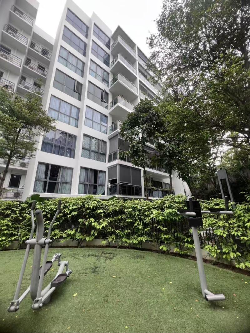 Parc Olympia Condominium For Rent, $3,400, 2 Bed 2 Bath 775 sqft $4.39 psf
