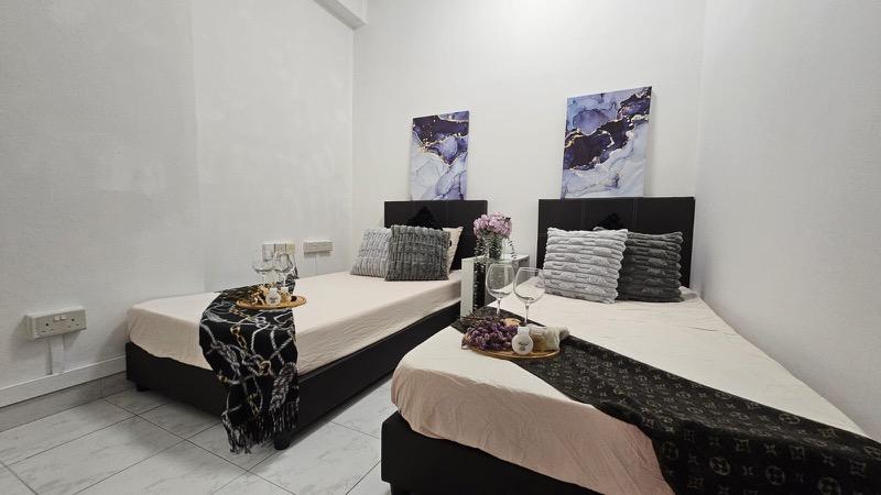 Apartment for Rent, International Plaza Apartment Room Rental, $1,249, 1 Bed 1 Bath 100 sqft $12.49 psf, SGD 1,249