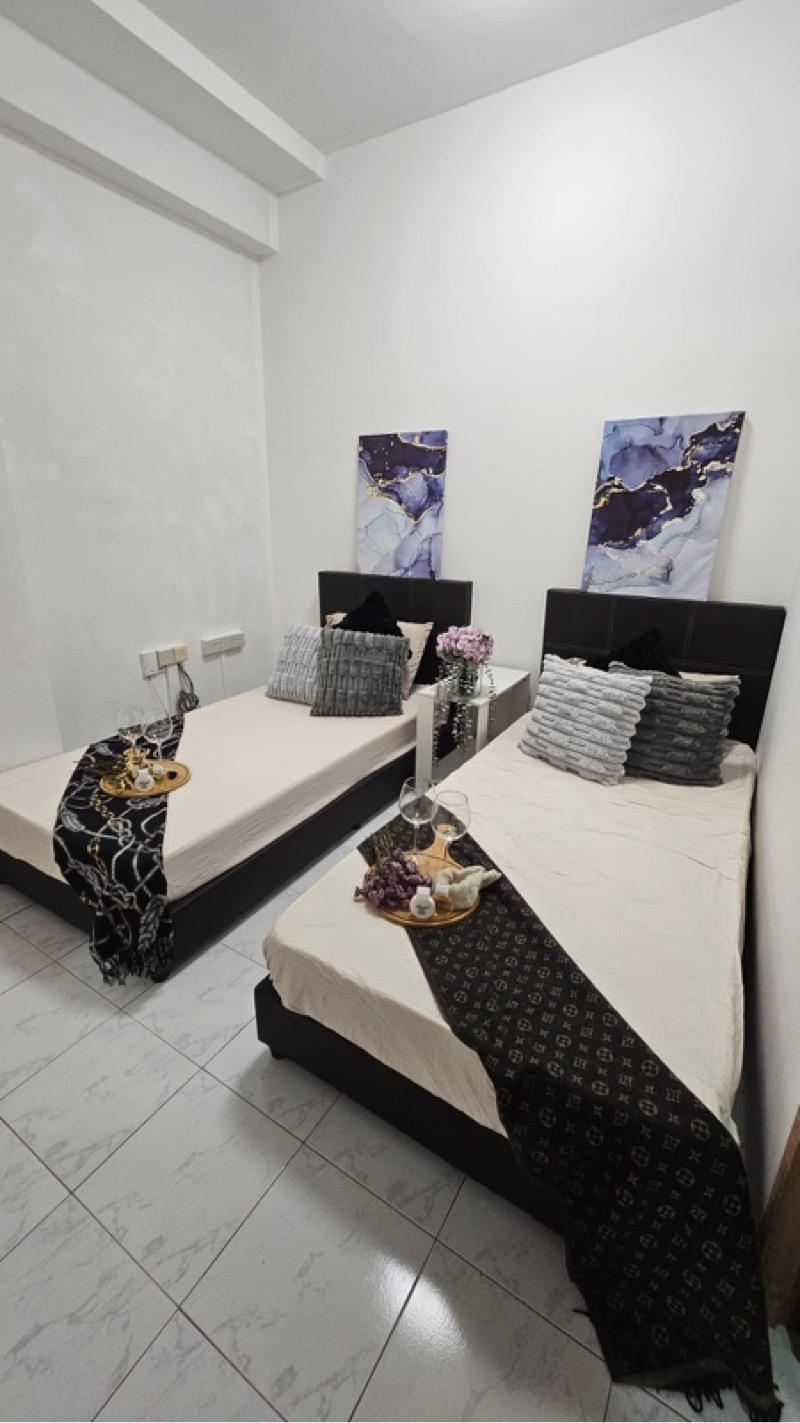 Apartment for Rent, International Plaza Apartment Room Rental, $1,249, 1 Bed 1 Bath 100 sqft $12.49 psf, SGD 1,249