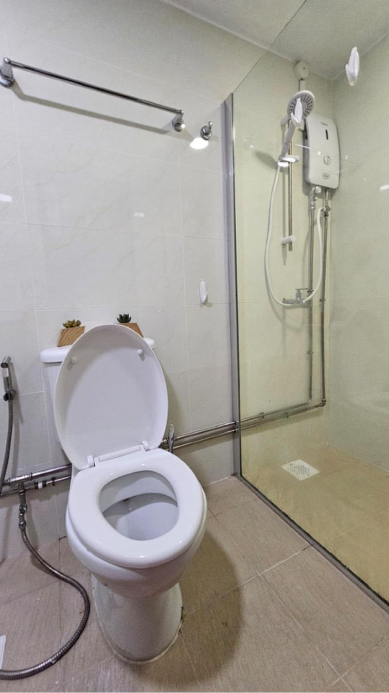Apartment for Rent, International Plaza Apartment Room Rental, $1,249, 1 Bed 1 Bath 100 sqft $12.49 psf, SGD 1,249