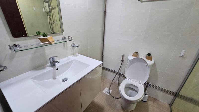 Apartment for Rent, International Plaza Apartment Room Rental, $1,249, 1 Bed 1 Bath 100 sqft $12.49 psf, SGD 1,249