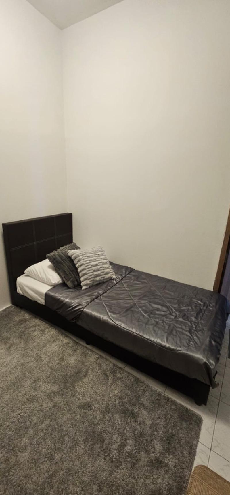 Apartment for Rent, International Plaza Apartment Room Rental, $1,249, 1 Bed 1 Bath 100 sqft $12.49 psf, SGD 1,249