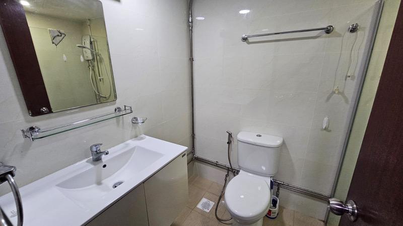Apartment for Rent, International Plaza Apartment Room Rental, $1,249, 1 Bed 1 Bath 100 sqft $12.49 psf, SGD 1,249