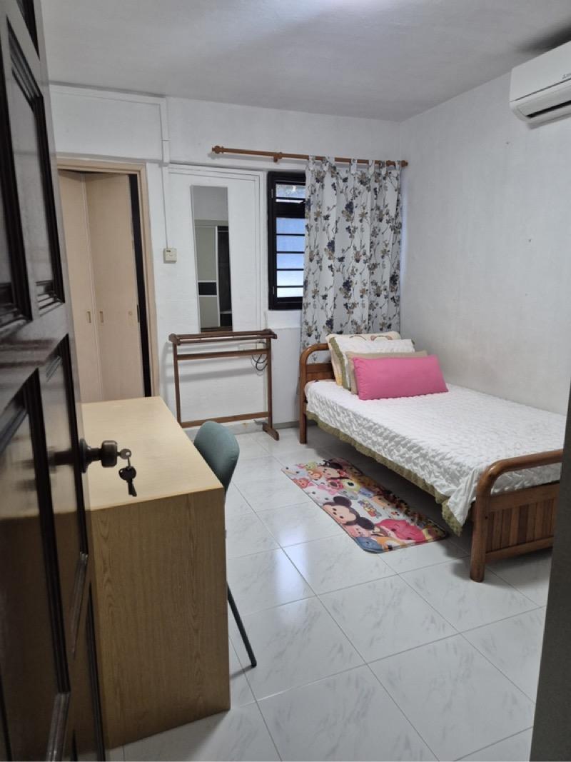 Prop-GPT: HDB Apartment: D05  310 Clementi Avenue 4