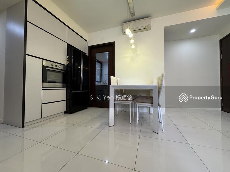 Executive Condominium for Rent: Punggol, D19, 828800