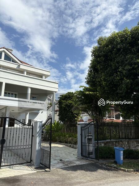 Prop-GPT: Semi-Detached: D10  51A Shelford Road
