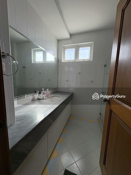 Semi-Detached for Rent: D10, 288519