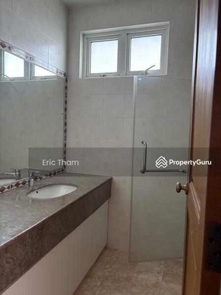 Semi-Detached for Rent: D10, 288519