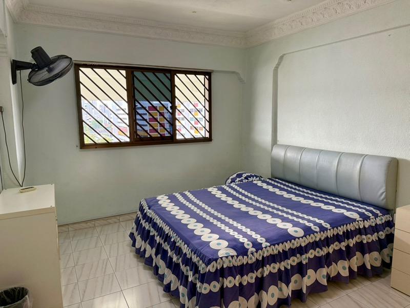 Prop-GPT: HDB Apartment: D22  407 Pandan Gardens