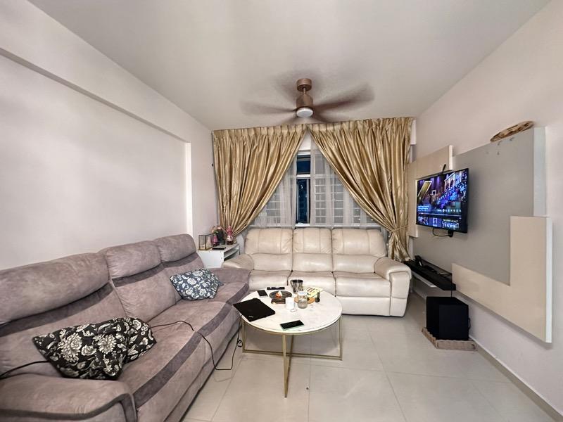 Prop-GPT: HDB Apartment: D27 Yishun 455 Yishun Street 41