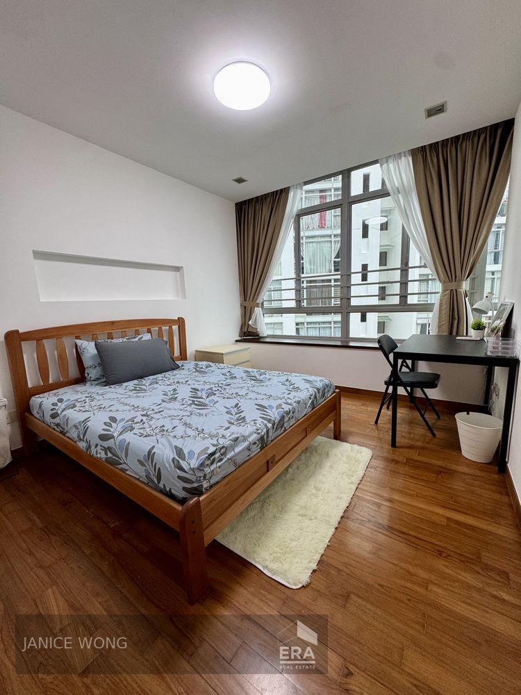 Prop-GPT: Condominium:   Jurong West Street 41 The Lakeshore For Rent
