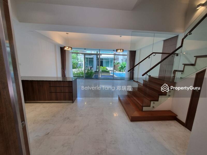 Prop-GPT: Condominium - Cluster House: D19 Punggol Whiteshores