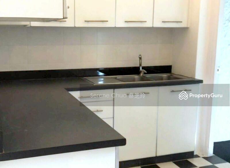 Bungalow for Rent, ??Beautiful Black And White Bungalow @ Mount Pleasant Road - 4Mins Walk To Singapore Polo Club??, SGD 30,000