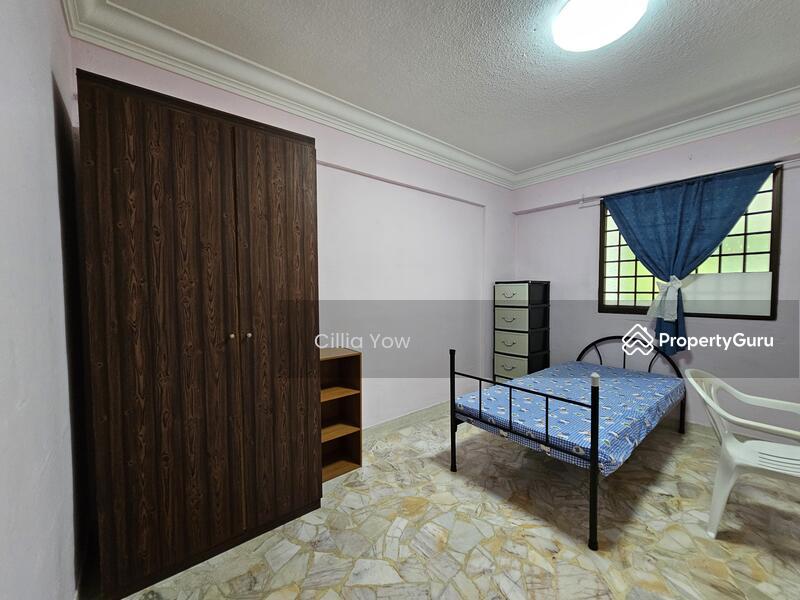 Prop-GPT: HDB Flat: D23 Bukit Batok 146 Bukit Batok West Avenue 6