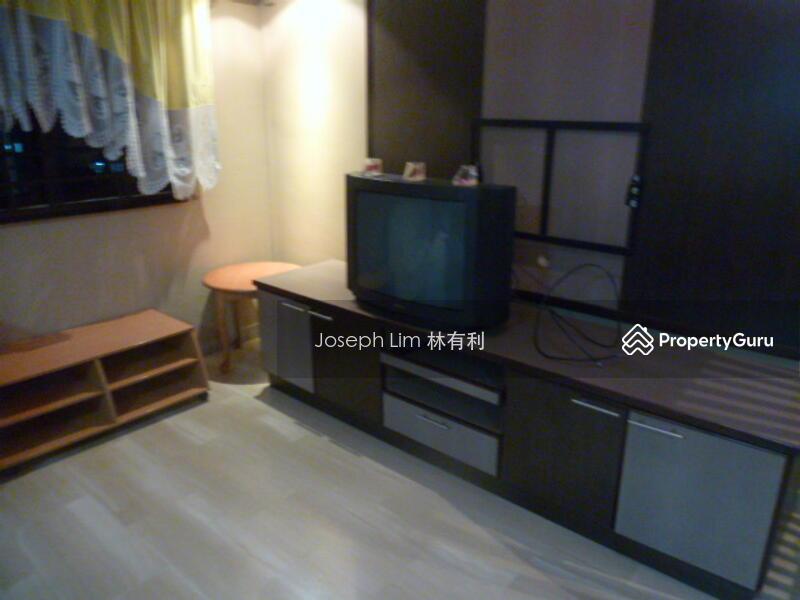 Prop-GPT: HDB Flat: D19  626 Hougang Avenue 8