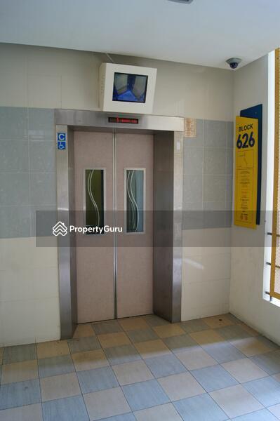 626 Hougang Avenue 8
