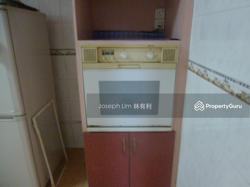 626 Hougang Avenue 8