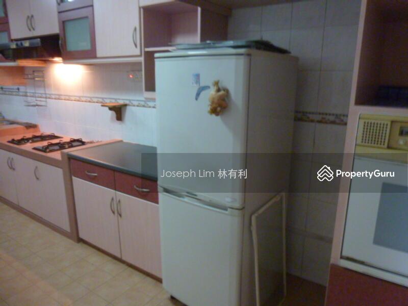 626 Hougang Avenue 8