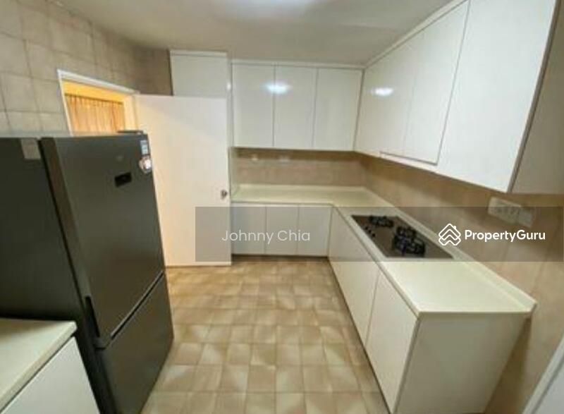 Condominium for Rent: Cairnhill, D09, 229740