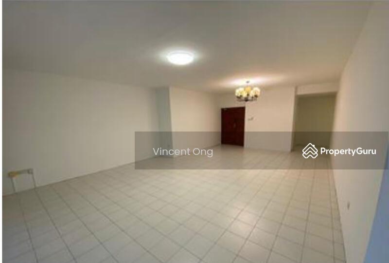 Prop-GPT: Condominium: D09 Cairnhill The Cairnhill