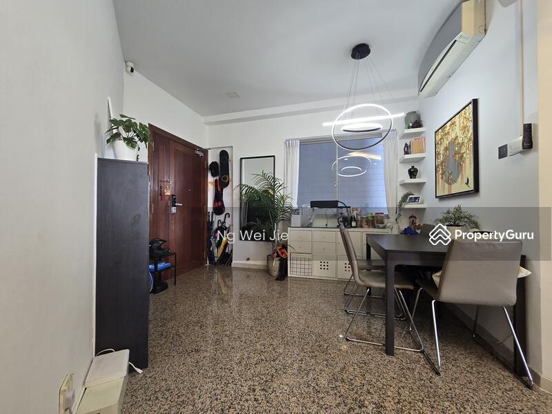 Condominium for Rent: D16, 469976