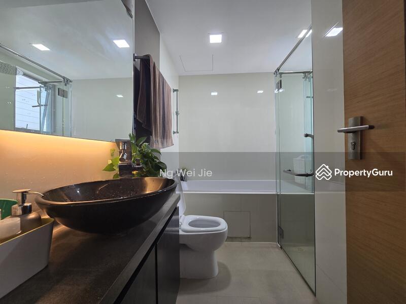 Condominium for Rent: D16, 469976