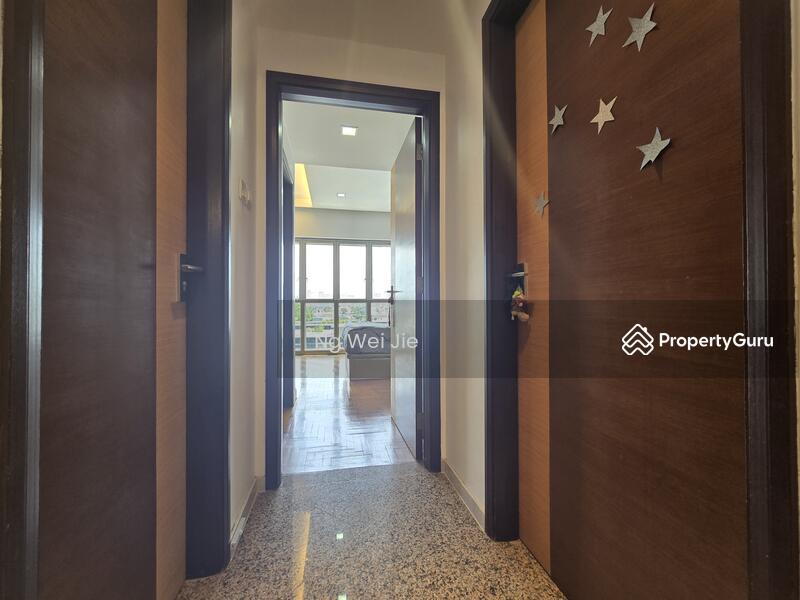 Condominium for Rent: D16, 469976