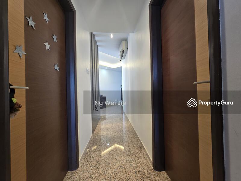 Condominium for Rent: D16, 469976