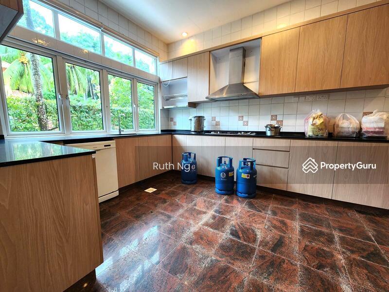 Bungalow - Good Class for Rent, 33 swettenham, SGD 35,000