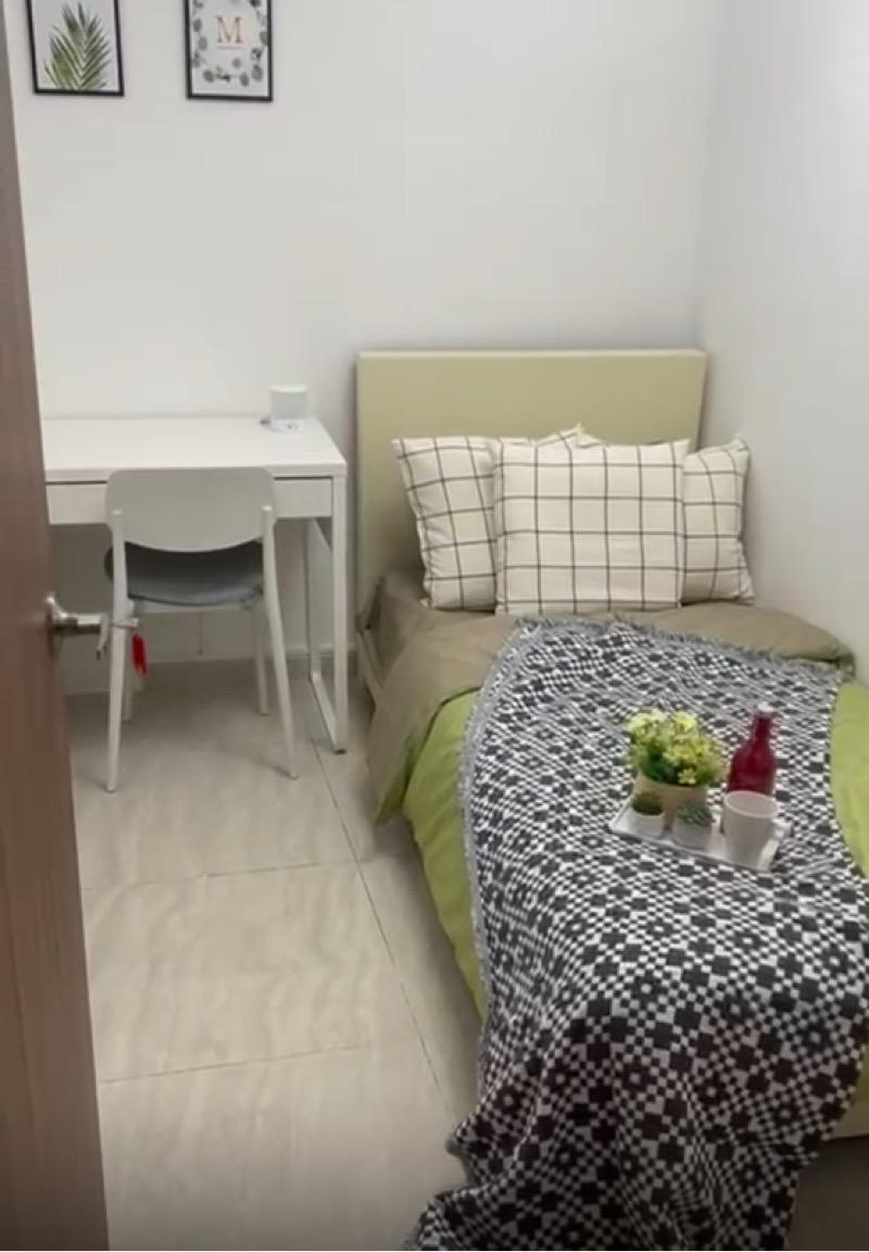 Apartment for Rent, International Plaza Apartment Room Rental, $1,299, 1 Bed 1 Bath 150 sqft $8.66 psf, SGD 1,299