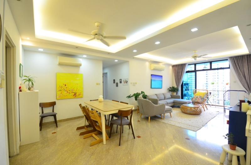 Prop-GPT: Condominium: D10  Spring Grove