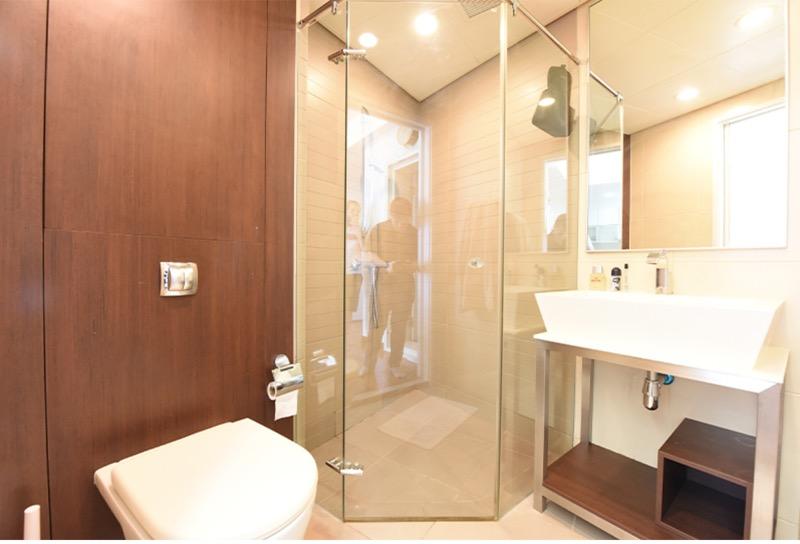 Condominium for Rent, The Sail @ Marina Bay Condominium For Rent, $13,000, 4 Bed 2 Bath 2,200 sqft $5.91 psf, SGD 13,000 | 99-year Leasehold