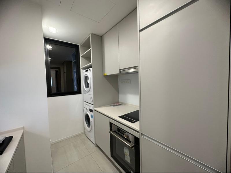 Apartment for Rent, The Woodleigh Residences Apartment For Rent, $6,500, 3 Bed 2 Bath 850 sqft $7.65 psf, SGD 6,500 | 99-year Leasehold
