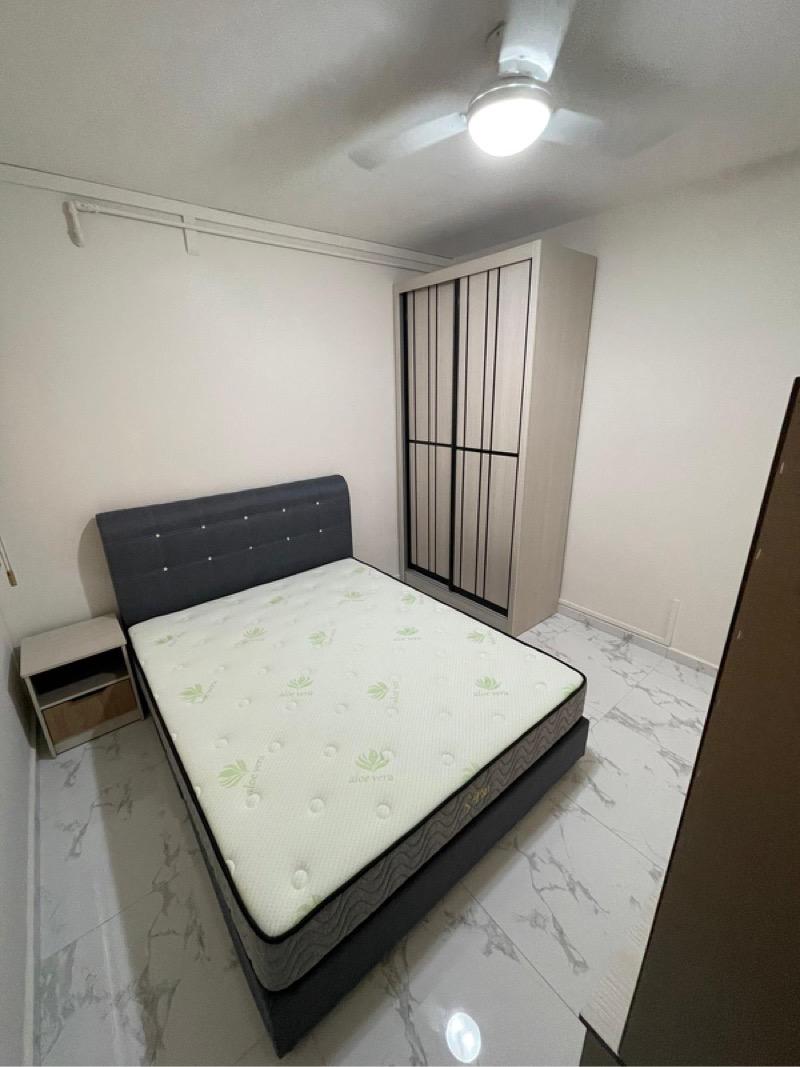 HDB Apartment for Rent, 577 Pasir Ris Street 53 HDB Apartment Room Rental, $1,300, 1 Bed 1 Bath 161 sqft $8.07 psf, SGD 1,300 | 99-year Leasehold