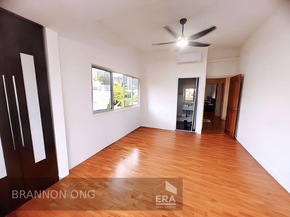 Prop-GPT: Semi-Detached: D16  Sennett Avenue For Rent