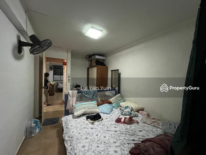 Prop-GPT: HDB Flat: D23 Bukit Batok 333 Bukit Batok Street 32