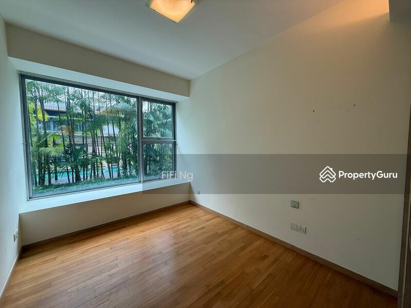 Condominium for Rent: D04, 098584