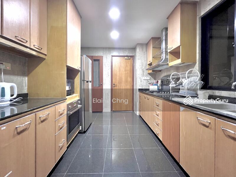 Condominium for Rent, Less than 5 mins to SIM, Ngee Ann ,15 mins to NUS , King Albert MRT at your door step, SGD 1,500